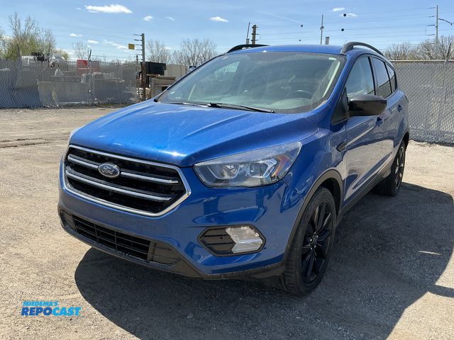 Lot 2-79729 - 2018 Ford Escape SE SUV FWD