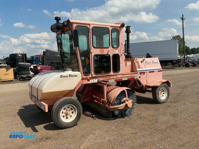 Lot 2-44142 - Broce Broom RC 350 Self Propelled Sweeper