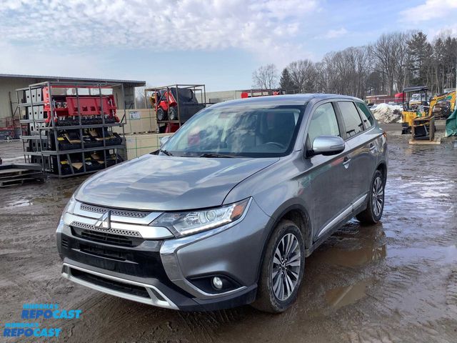 Lot 2-41899 - 2020 Mitsubishi Outlander SE SUV AWD