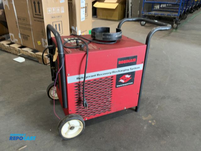 Lot 2-27645 - robinair refrigerant recovery and recharging station 17600A
