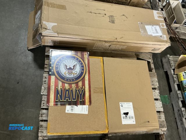 Lot 2-18975 - Lot of miscellaneous items including Costway 16Ft Trampoline Pad Replacement Safety Pad with Fixing ...