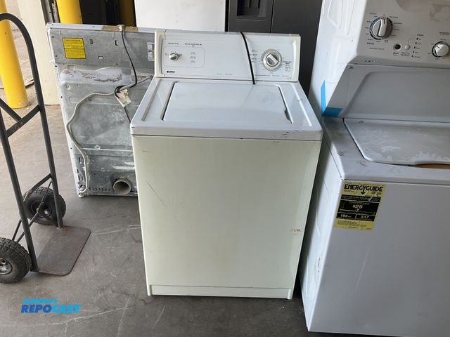 Lot 2-67075 - Scratch & Dent Electric Kenmore 22432100 Washer