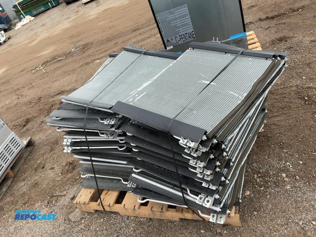 Lot 2-37041 - Skid lot of OEM Ford Radiators