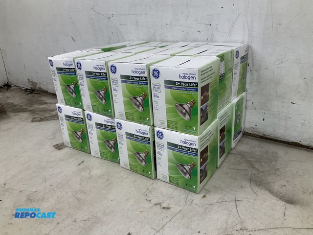 Lot 2-34594 - Lot of (4) boxes with 6 in them of halogen energy efficient indoor and outdoor spotlight light bulbs