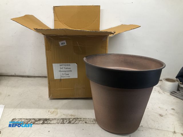 Lot 2-92486 - 3 Large 14” Robert Allen Honeycomb Tahoe Planter, High Grade Metal with Triple Layer Coating, 5.54 G...