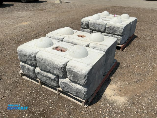Lot 2-20902 - (4) Decorative Large Wall Blocks, have dimples for stacking, 46" wide, 18" tall not including dimple...