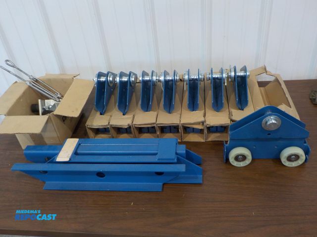Lot 2-30258 - Lot of (8) new trolleys and support items.