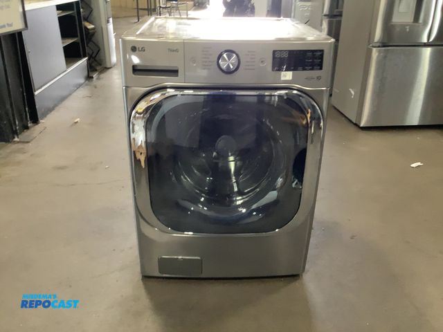 Lot 2-55270 - Scratch & Dent Electric Free Standing LG ThinQ WM8980HVA Washer