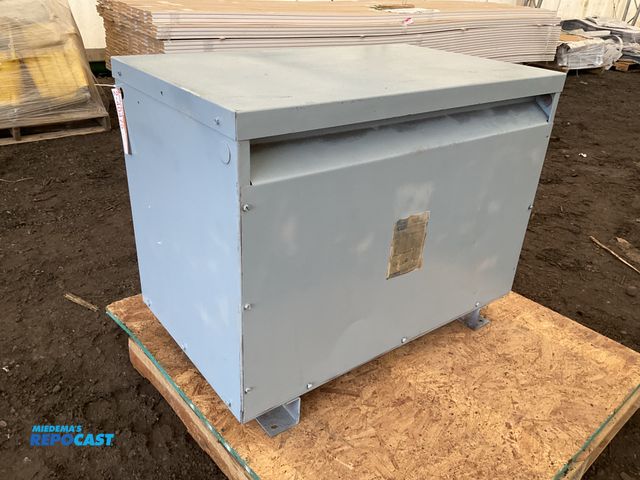 Lot 2-40475 - General Eletric 9T91B7246 15 KVA Single Phase Transformer