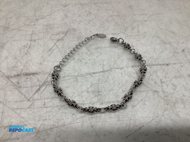 Lot 2-74010 - New Chrome Hearts Tiny E silver gothic style cross chain linked bracelet