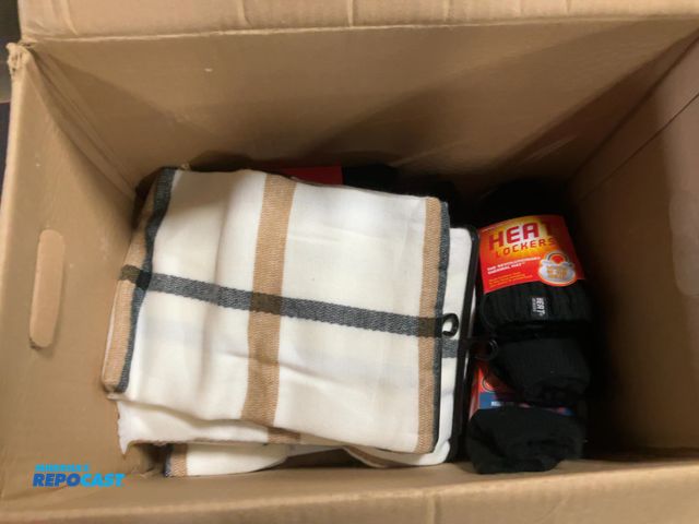 Lot 2-92424 - Lot of New Winter Items