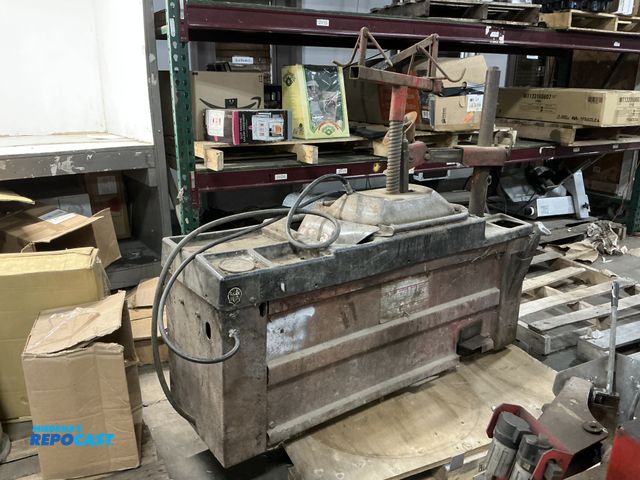 Lot 2-18021 - Coats 40-40SA Tire Machine