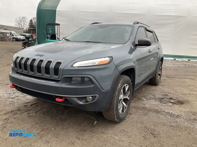 Lot 2-41494 - 2015 Jeep Cherokee Trailhawk 4WD SUV 4x4