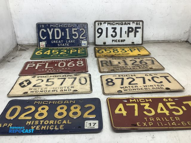 Lot 2-93264 - Skid lot of (10) license plates