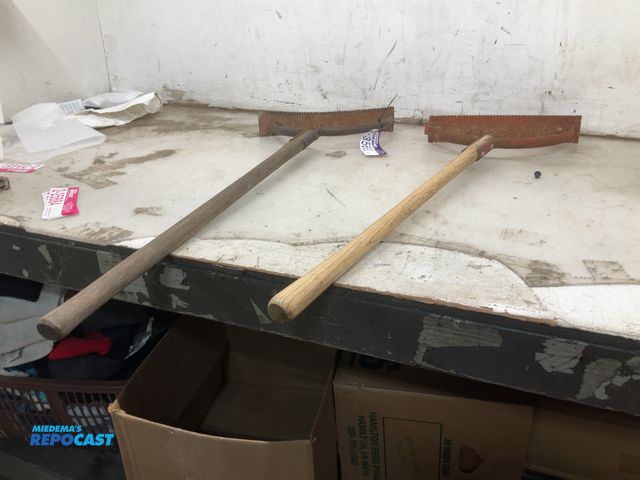 Lot 2-35682 - 2 vintage swing sickles