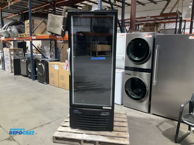 Lot 2-74413 - Minus 22-USGF-F2-1C000-BK-B1-BG Commercial Freezer No keys - Locked