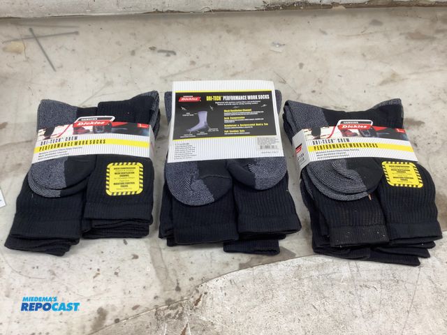 Lot 2-62896 - lot of (15) pairs of dickies black dri-tech crew work sock - mens shoes size 6-12