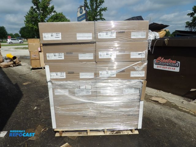Lot 2-53966 - Pallet load of apx. (384) Armstrong Ceiling tile 2x2Ft
