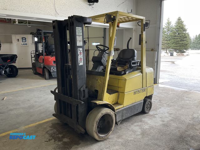 Lot 2-61070 - HYSTER S60XM Forklift