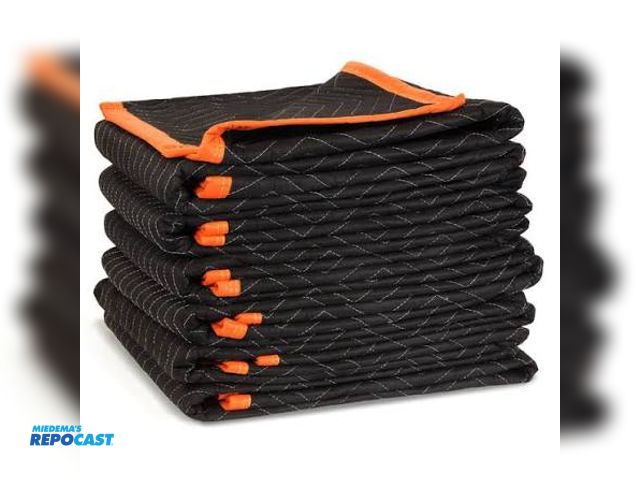 Lot 2-10989 - Wen 6 pieces of 72” x 40” moving blankets model 272406