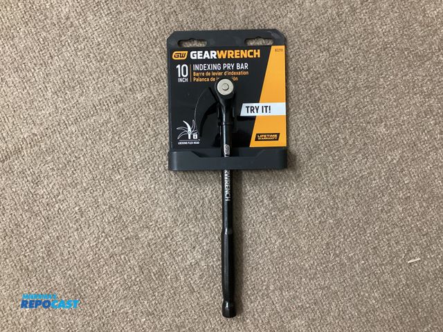 Lot 2-67326 - New GEARWRENCH 10” Indexing Pry Bar. Locking flexible head. lacking flex head improves access and le...