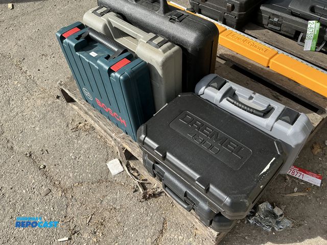 Lot 2-67535 - Lot of various different tools in hard cases, such as circle cutter or straight edge guide, rotary t...