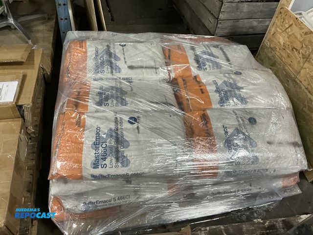 Lot 2-23930 - Skid of MasterEmaco S 466CI Structural Repair Concrete