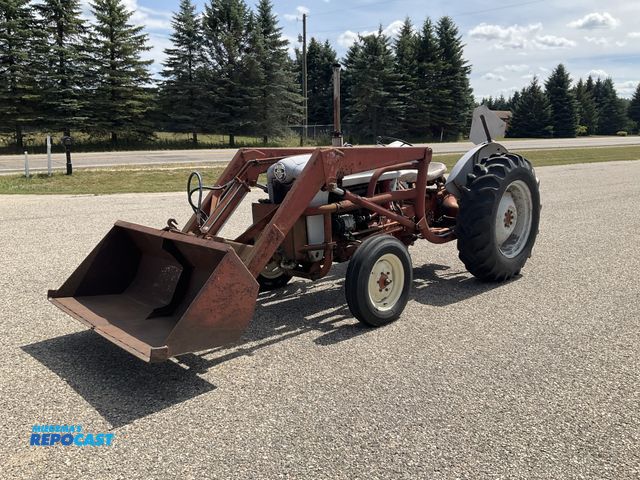 Lot 2-61461 - 1950 Ford 800 Loader Tractor