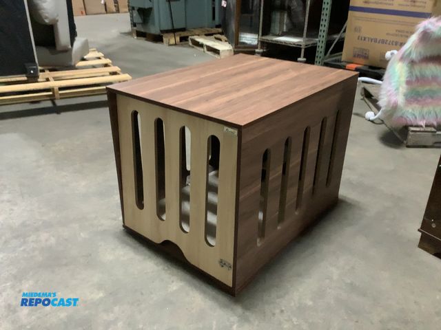 Lot 2-67102 - 24” x 31.5” x 24” PawHut Furniture Style Dog Crate End Table with Removable Door Panel And Foam Cush...