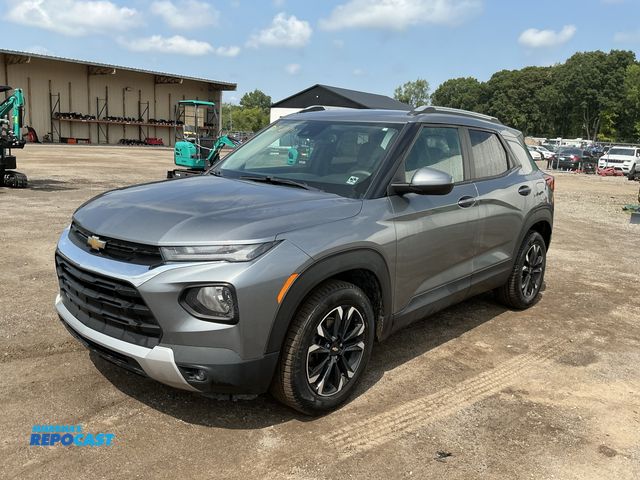 Lot 2-30620 - 2021 Chevrolet Trailblazer LT SUV FWD