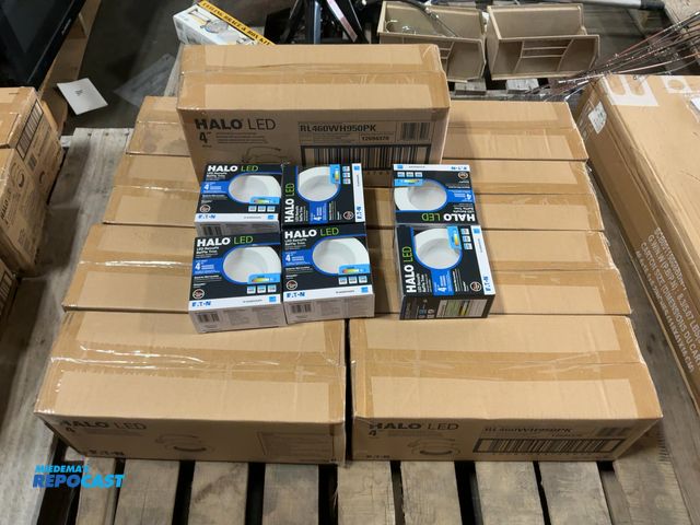 Lot 2-18972 - EATON Halo- RL560WH6950PK 4” LED Retrofit Baffle Trim