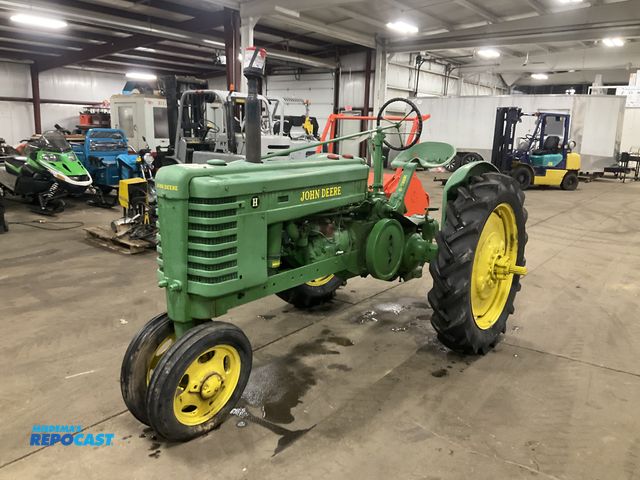 Lot 2-42458 - 1942 John Deere H Row-Crop Tractor