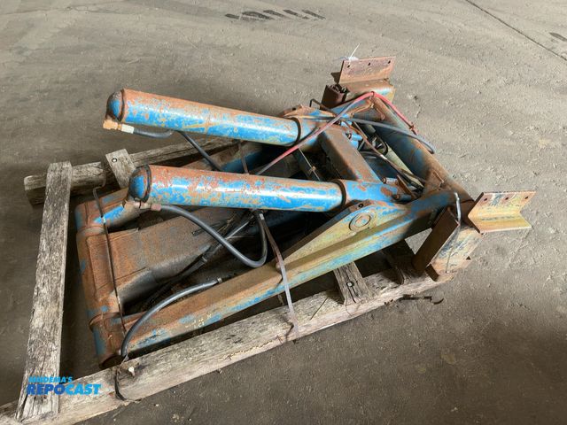 Lot 2-30467 - Harsh Rigid Lift Model RL-G70 Scissor Hoist for Dump Truck/Trailer, Dual Cylinder