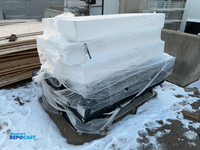 Lot 2-19606 - Skid lot of (3) water ranks and (6) fuel tanks, various sizes.