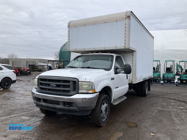 Lot 2-24145 - 2003 Ford F550 Super Box Truck RWD