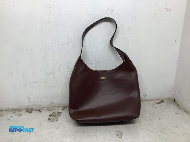 Lot 2-75581 - New Coach New York brown leather shoulder purse