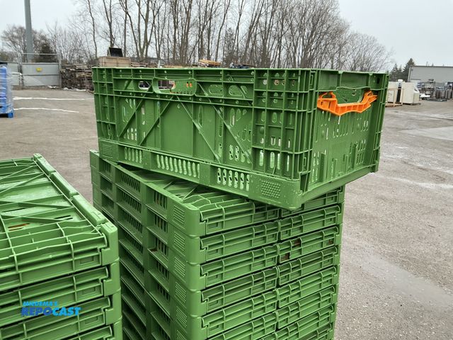 Lot 2-92044 - 25 Clever Box Stackable Plastic storage creates. Plastic Collapsible green storage crates