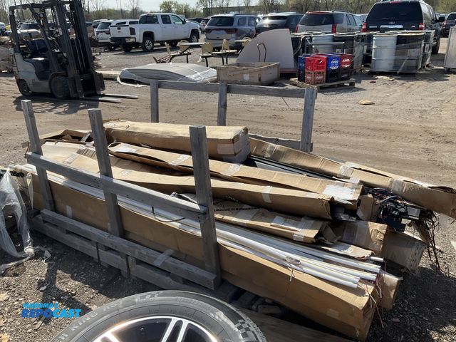 Lot 2-94916 - Large Skid lot of industrial strips of black and white LED lights