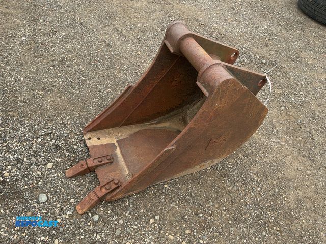 Lot 2-40386 - Used Terex 17" Excavator Bucket, fits Schaeff/Terex coupler, missing a tooth, dent in bottom of buck...