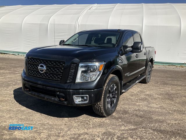 Lot 2-30106 - 2017 Nissan TITAN Pro-4X Crew Cab Pickup Truck 4x4