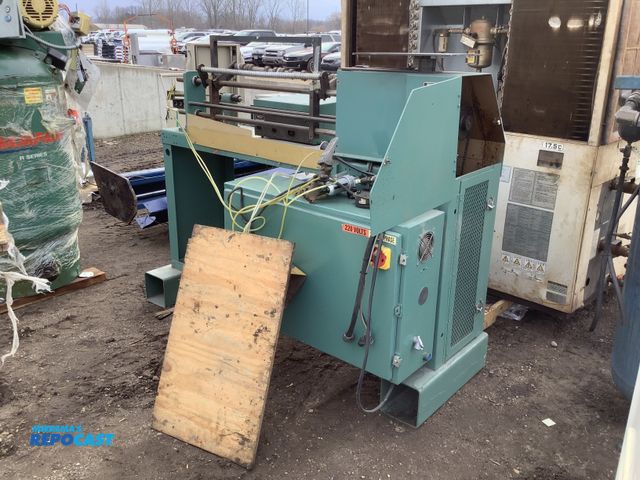 Lot 2-92605 - 700-C-L Challenge style F paper cutter