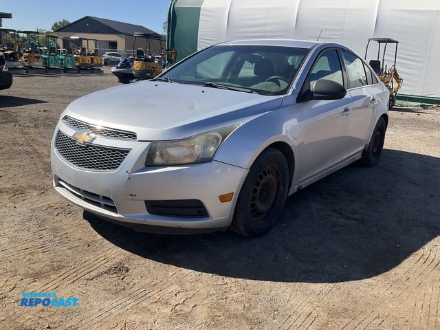 Lot 2-31158 - 2011 Chevrolet Cruze 2LS Sedan FWD