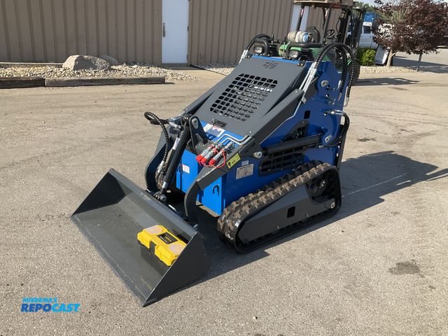 Lot 2-22732 - 2026 ZJG ZJ-380 Mini Skid Steer Loader