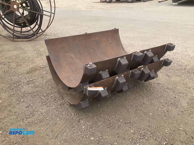 Lot 2-43276 - Bolt-on two piece sheep’s foot roller skin 54”W x approx 41”D