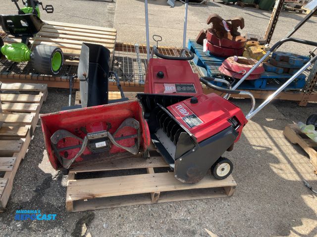 Lot 2-74656 - Set of 3 Snow Blowers for Parts - Non Running