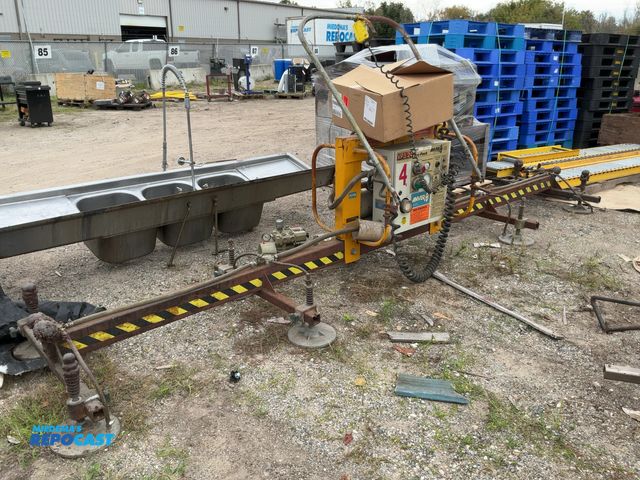 Lot 2-62881 - Anver Vac-Pack model: VP3/24 14' long 8 pad vacuum lifter, has extra pump, pads, and motor, also has...