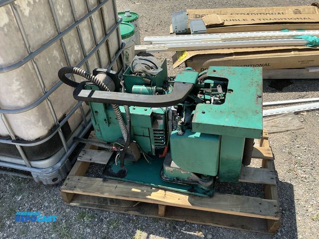 Lot 2-76969 - OnOnGenSet 400 watt Generator 120V serial#C843754774