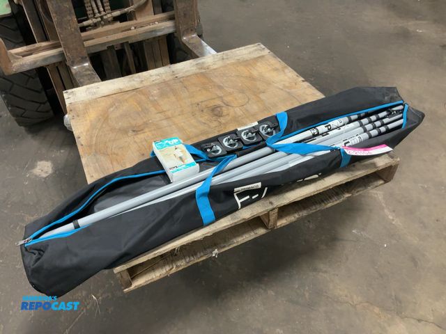 Lot 2-21104 - Trimaco E-Z Up Dust Containment Pole Kit, includes (4) Poles for ceilings up to 12', (2) Heavy Duty ...