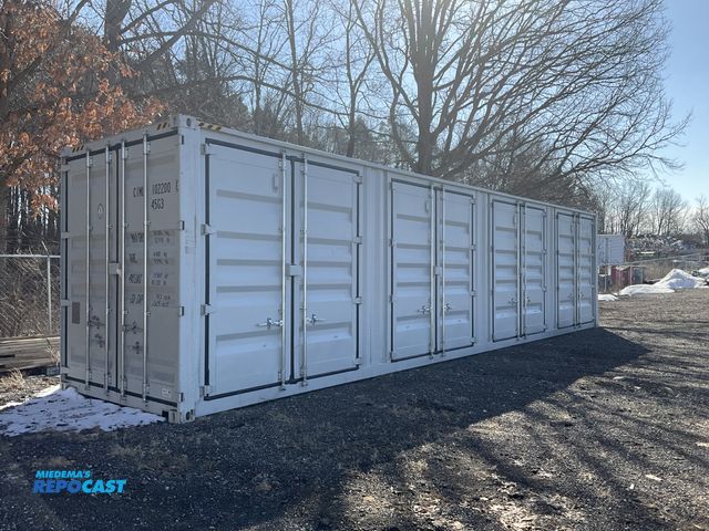 Lot 2-44697 - 2025 High Cube Metal Shipping/Ground Container