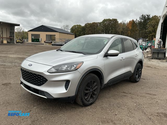 Lot 2-31638 - 2020 Ford Escape SE AWD SUV AWD